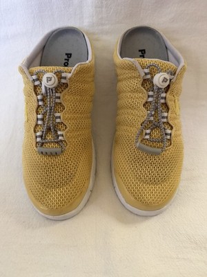 Propet Women s TravelWalker Mules /Sneakers Yellow Mesh Comfort Size 8.5  X Wide