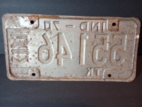 1970 Indiana Farm Truck License Plate White with Red Letters - Bild 2 von 2