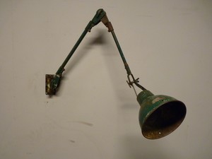 wall mounted anglepoise