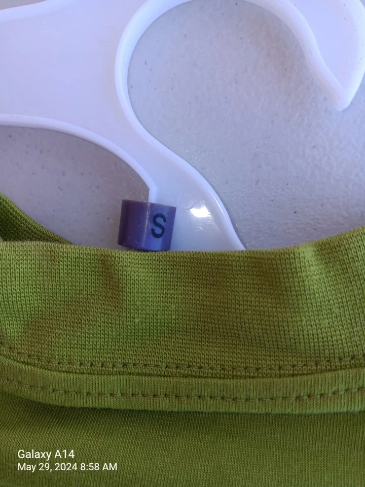 Camiseta pequeña Dog Is Good ropa para cachorros mascotas Foto 3 de 4