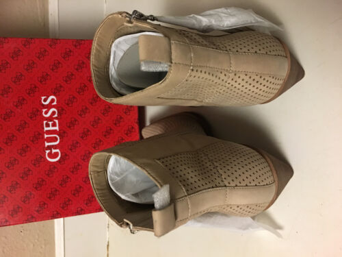 NIB Women's GUESS Talzay Perforated Zip Suede Bootie Size 10M Light Tan - Picture 3 of 6