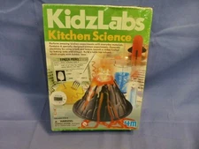 4M KidzLabs Kitchen Science Experiment Kit Volcano NEW SEALED