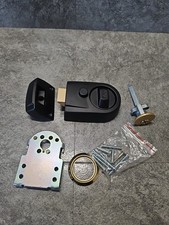 Yale Locks Contemporary Nightlatch Modern 60mm Backset Black Finish YALY3BLPB60