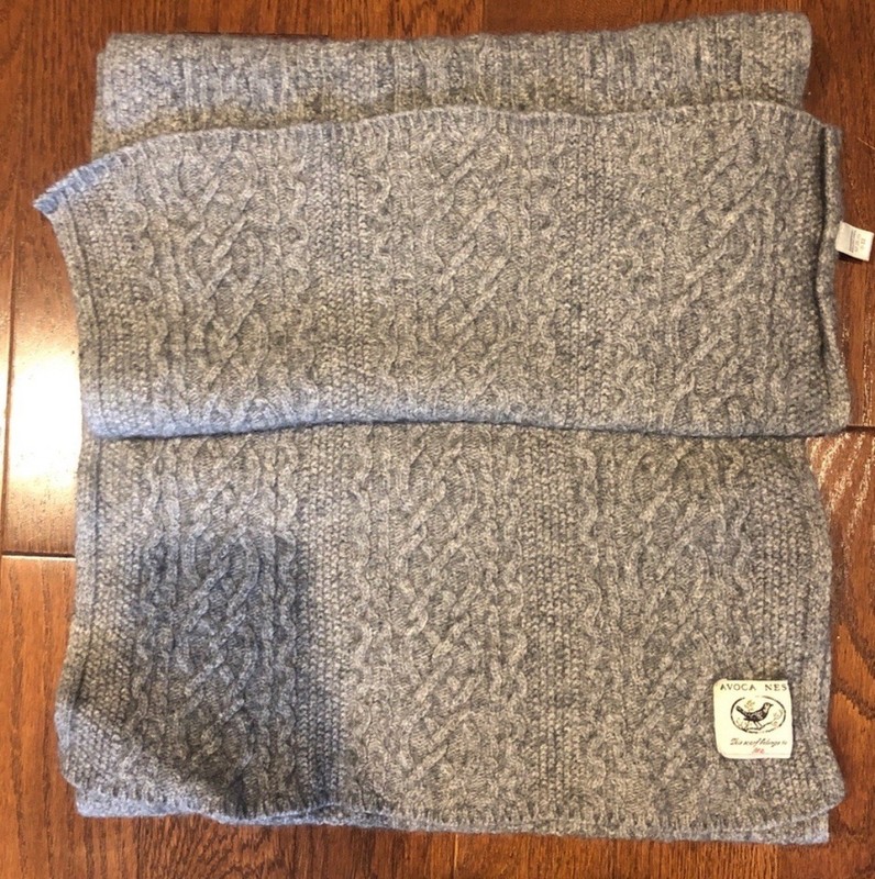 EUC Avoca Nest Gray Cable Knit Pattern Cashmere Wool Blend Scarf. NWOT.