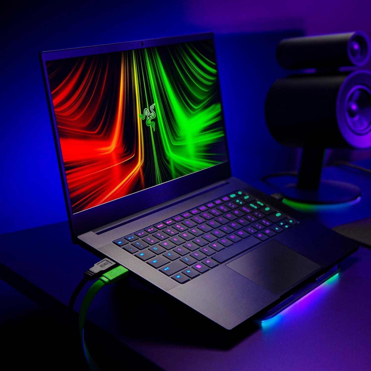 Razer Blade 14 Gaming Laptop: AMD Ryzen 9 6900HX CPU
