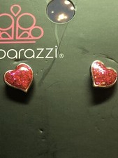 Woman and Girls Post stud Earrings - PINK Heart    LQQK  