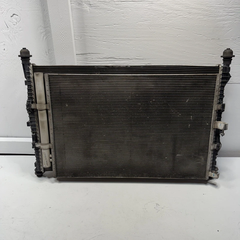 2015-2021 FORD TRANSIT 3.7L RADIATOR A/C CONDENSER COOLING FAN SET OEM - Image 4 of 4