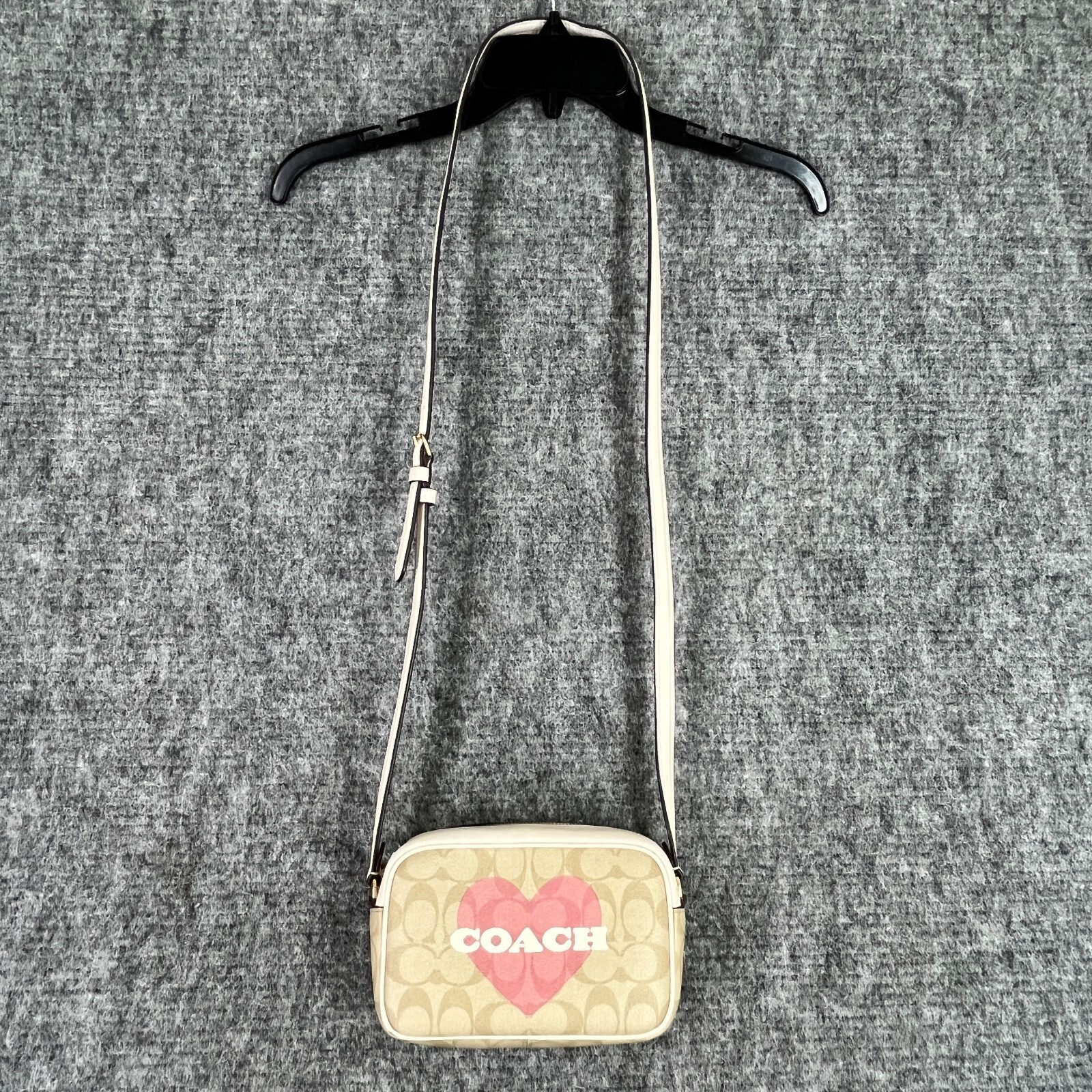 Coach Heart Crossbody Bag Mini Leather Canvas Purse in Pink CO939