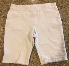 girl's white legging type shorts