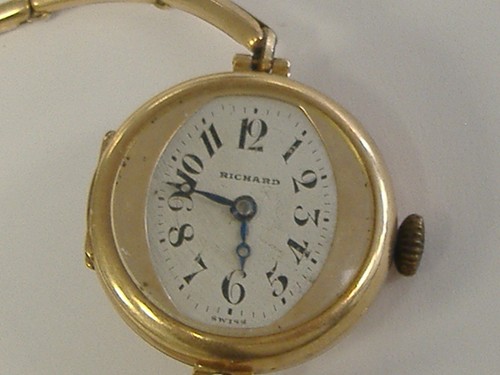 VINTAGE 14K SOLID(WATCH+BAND) GOLD SWISS TRANSITIONAL WATCH RICHARD 15J RUNS - Picture 2 of 9