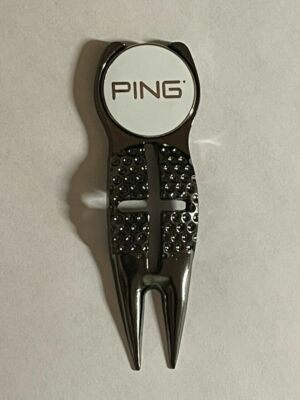 Crosshairs Divot Tool & Karsten PING 1'' Flat Coin Style Golf Marker - A Beauty!