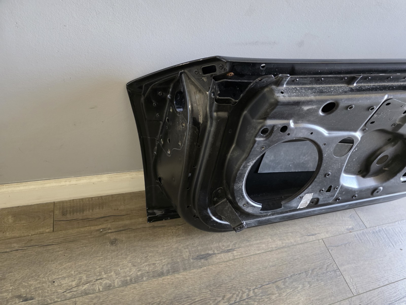 LAMBORGHINI AVENTADOR PASSENGER RIGHT SIDE DOOR OEM 470831052