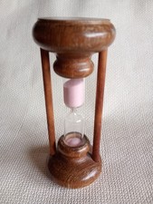 Clessidra antica in legno a due colonne, sabbia rosa, inizi XX secolo, 3 minuti.