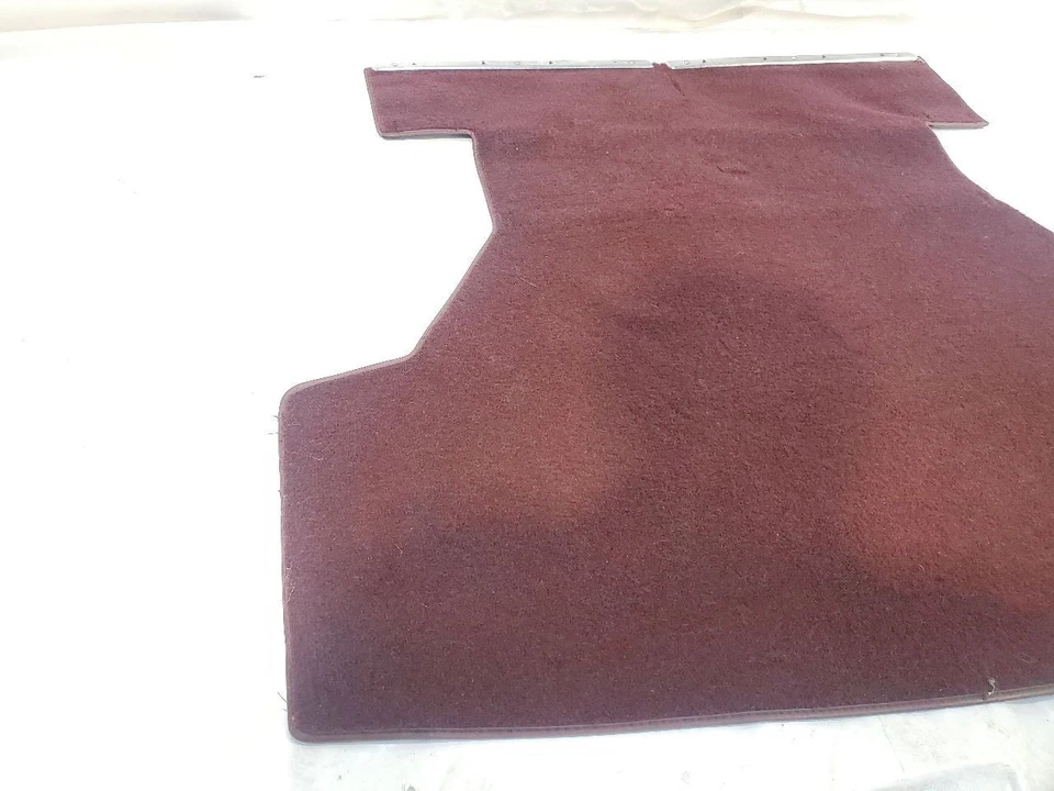 1987 年克莱斯勒征服原始设备制造商备用轮胎盖带地毯 — 第 2/4 张图片