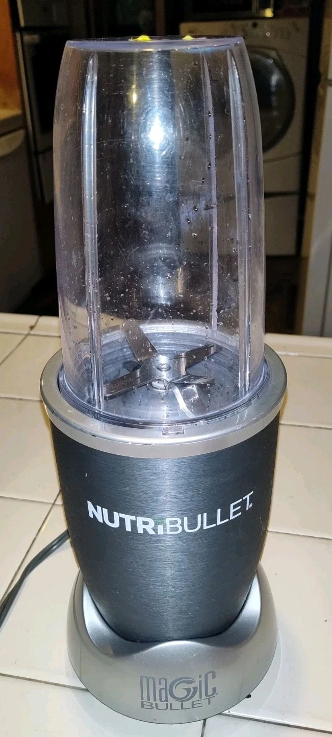 nutribullet blender Model NB-10 1B