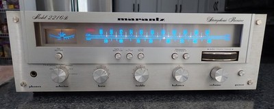 Vintage Marantz 2216B Stereo Receiver With Owner's Manual in Excellent Condition