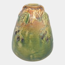 Roseville Blackberry 1932 Vintage Art Pottery Ceramic Bee Hive Vase 569-5
