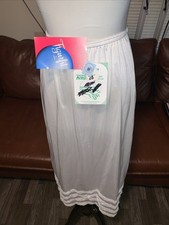 Vintage 60s NOS Figurfit White Half Slip Tags As Med 28