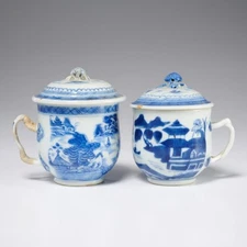 Antique Chinese Blue Canton Export Willow White Porcelain Lidded Teacups Pair