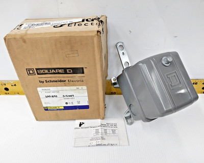 New Square D Float Switch Catalog # 9036GG2  Ser. C