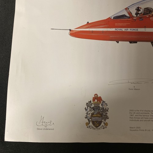 RAF RED ARROWS HAWK T1A XX237 SIGNED BY ALL THE SQUADRON PRINT 2005 RARE (1639) - Picture 4 of 17