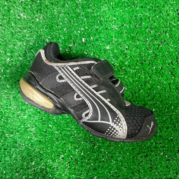 Puma Voltaic 3 Black No Lace Sneakers Boys Toddler Size 5 eBay