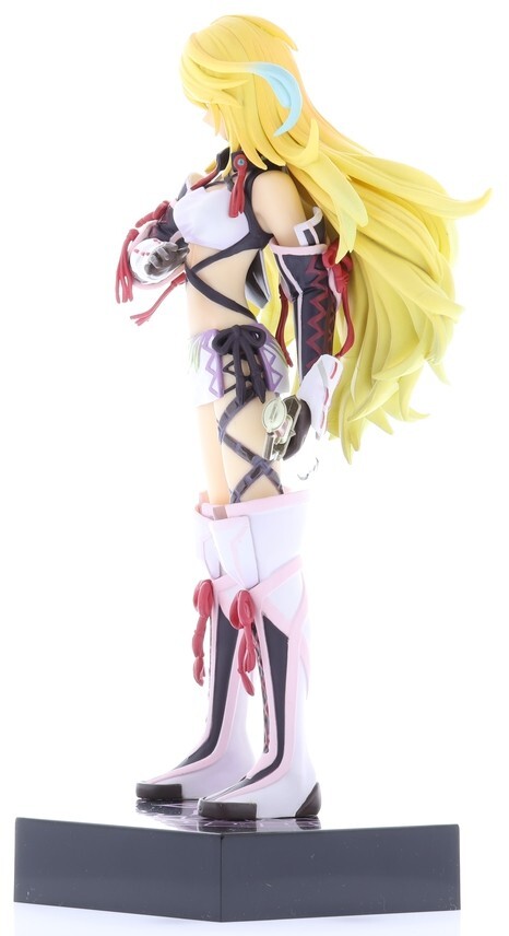 S*a様 Tales of Xillia Milla Maxwell フィギュア s-l400.jpg