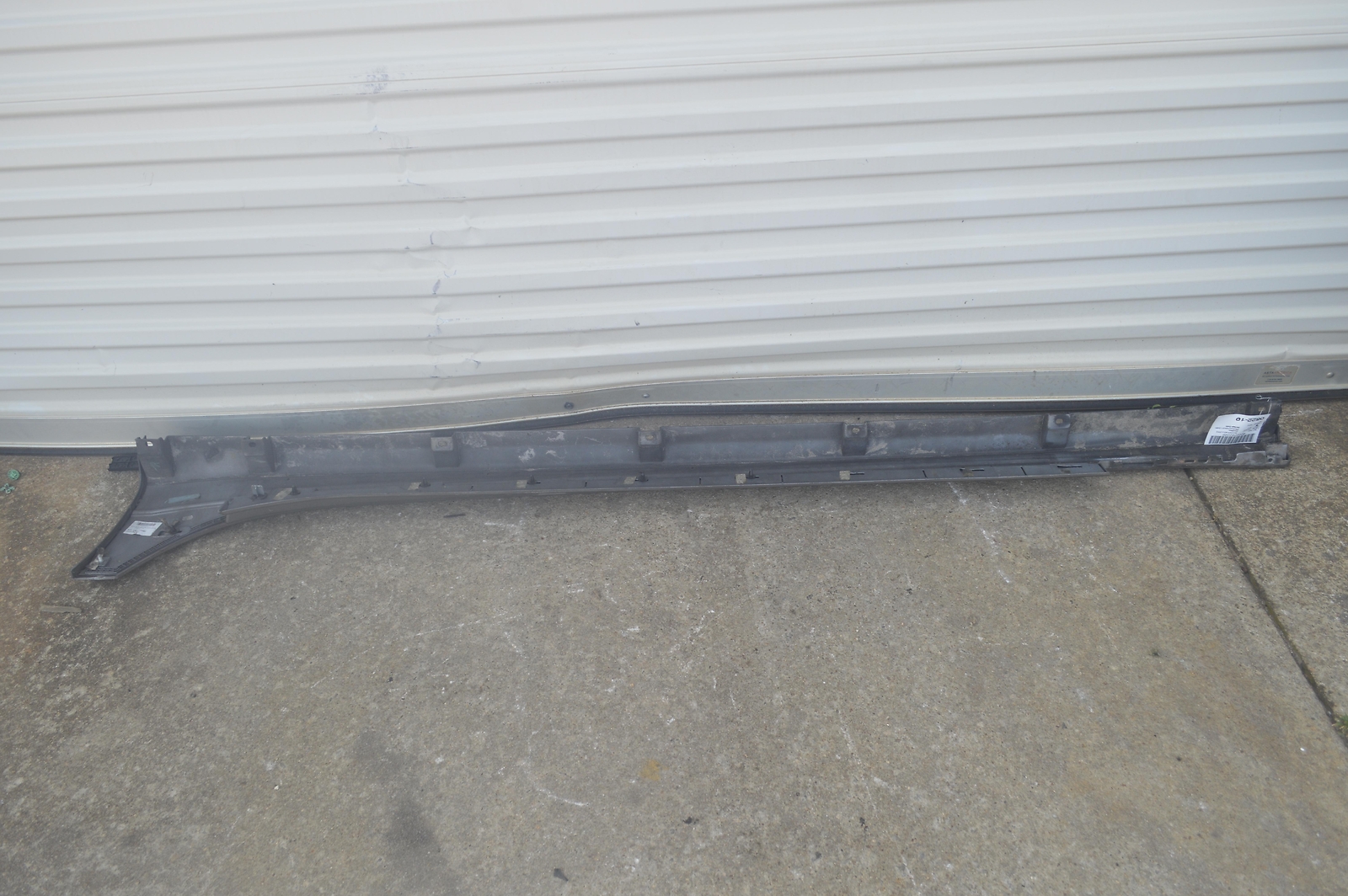 2014-2019 MASERATI GHIBLI RIGHT PASSENGER SIDE ROCKER MOLDING PANEL COVER OEM