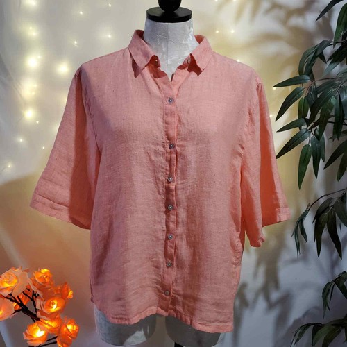 Tahari NWOT Linen Button-Up Short 