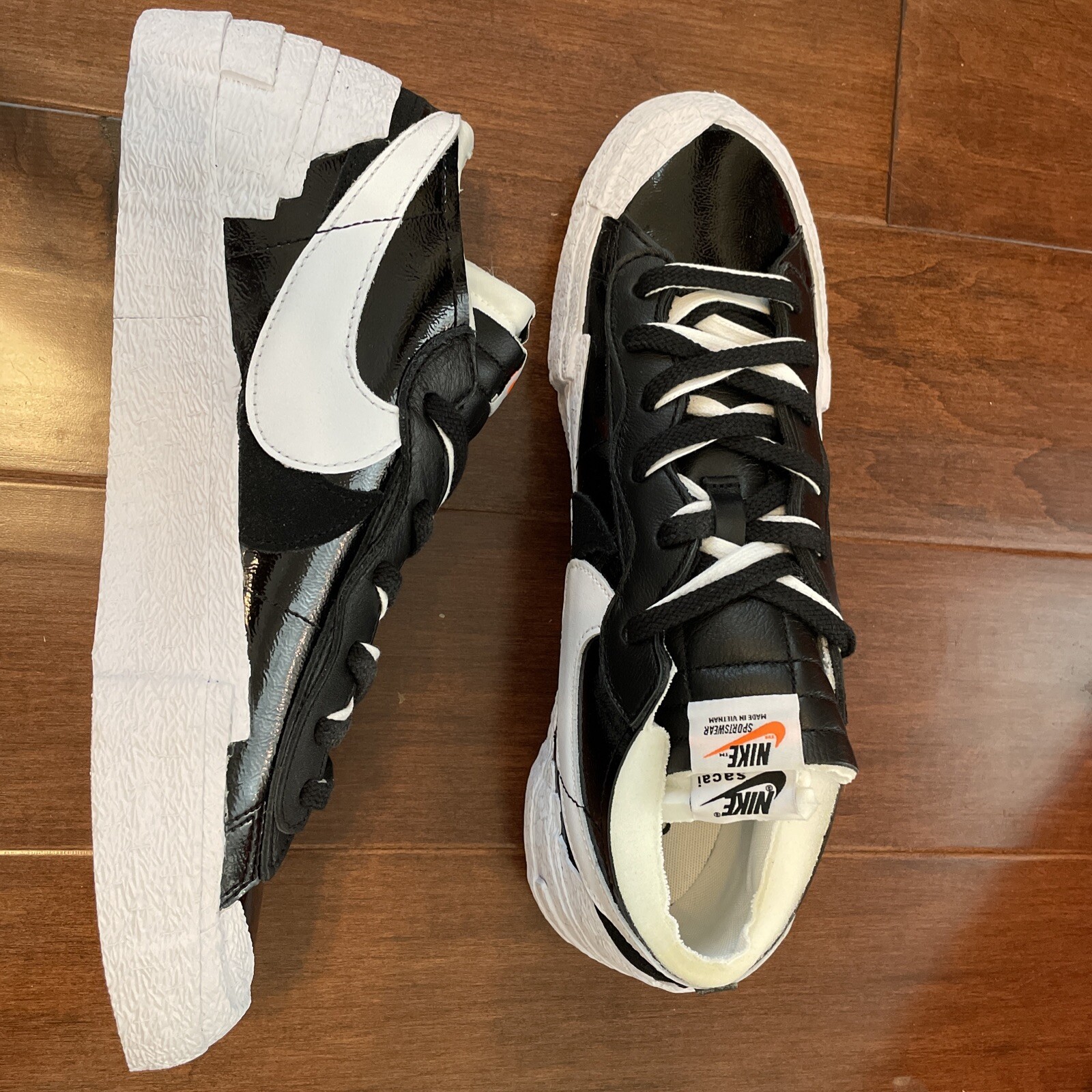 SACAI X NIKE Taglia 11 Nike Blazer Low x Sacai nero lucido 2022
