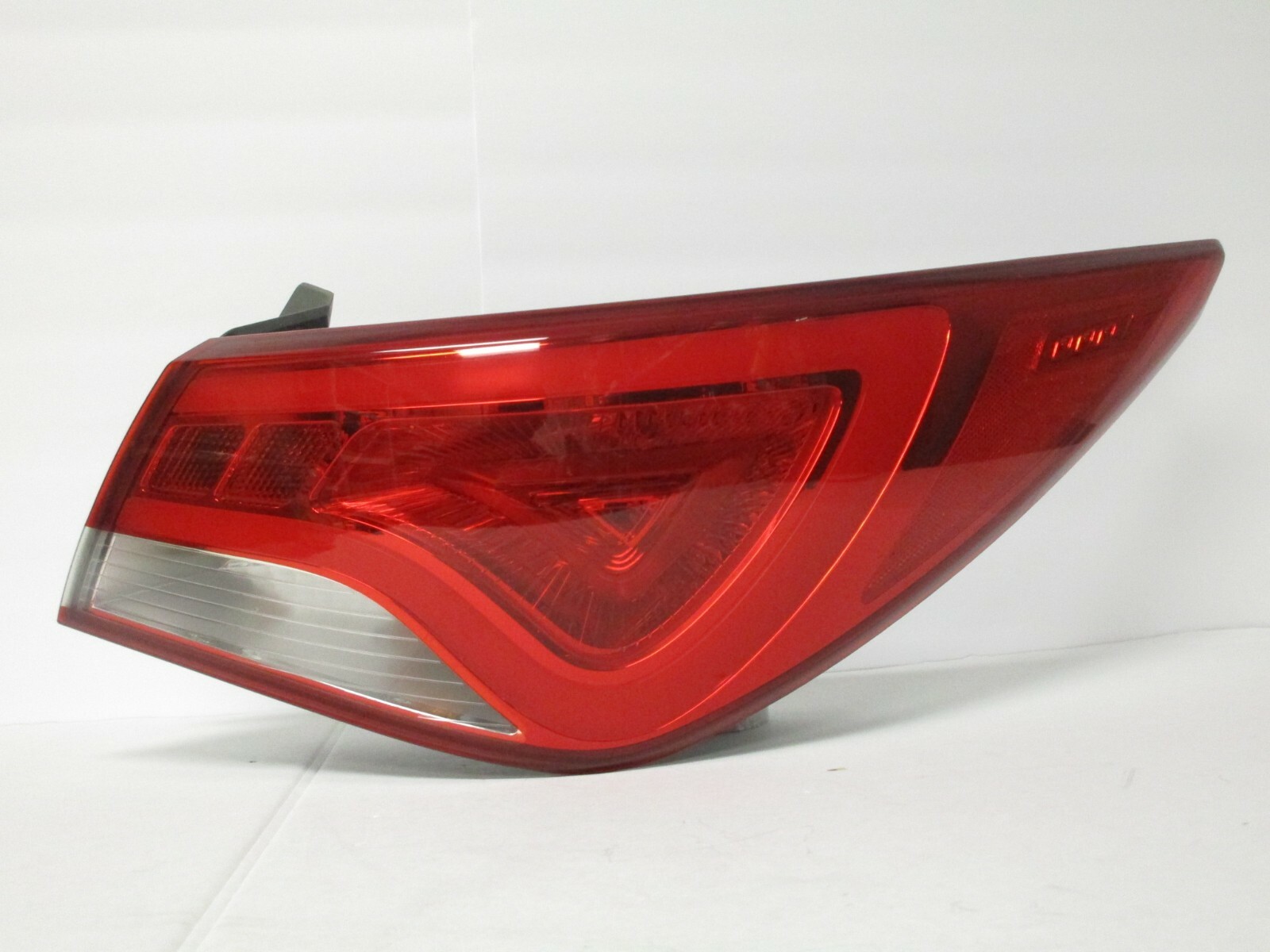1215 HYUNDAI ACCENT LED TAIL LIGHT PASSENGER RIGHT SIDE RH eBay