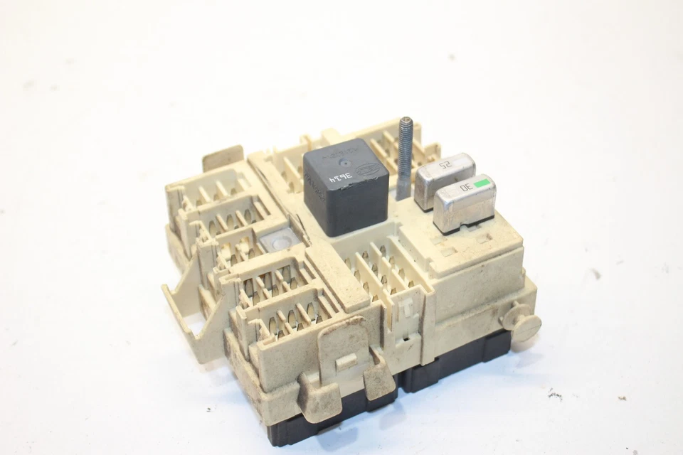 2003-2007 HUMMER H2 6.0 FUSE RELAY BOX OEM - Image 3 of 4