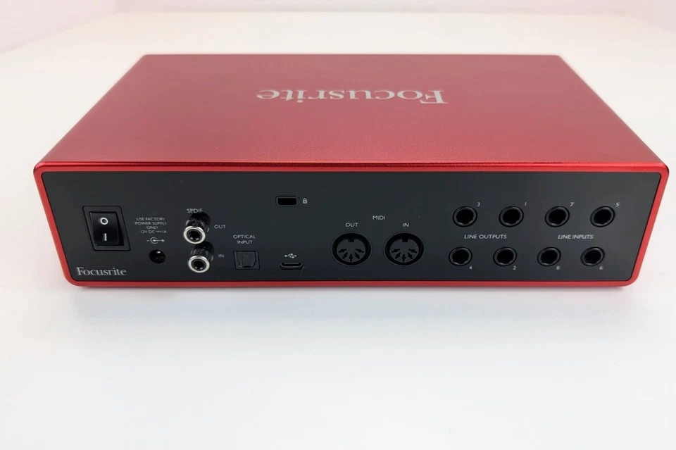 Focusrite Scarlett 18i8 3rd Gen USB Audio Interface w/ PSU, USB & Hard Case - Image 3 of 4