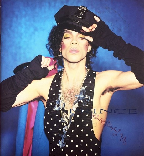 PRINCE MEMORABILLIA: CONTROVERSY MAGAZINES, TOUR PROGRAMS- MULTI LISTING 💜 - Picture 32 of 53