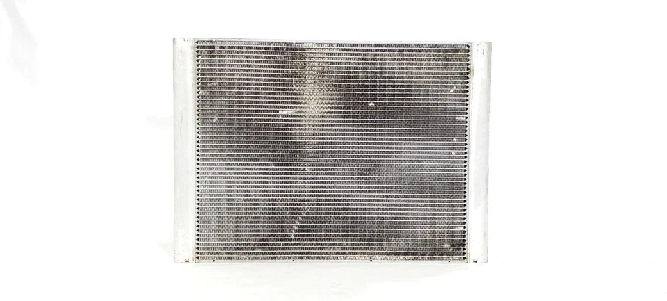 2007 2008 BMW B7 Alpina OEM Radiator 4.4L Supercharged RWD - Image 2 of 4