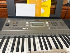 Yamaha PSRE353 61 Note Portable Keyboard
