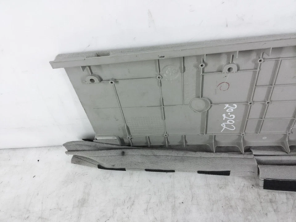 Conjunto de panel delantero maletero de carga Toyota Prius 2006-2009 58415-47010-E0 gris Foto 2 de 4
