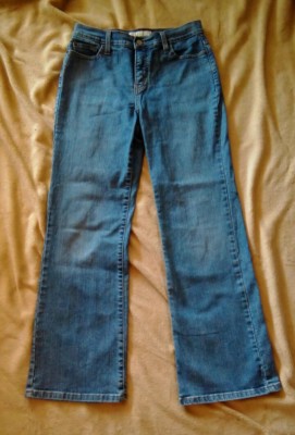 Levi's Women's Perfectly Slimming Boot Cut 512 Faded Jeans Size 10 Short