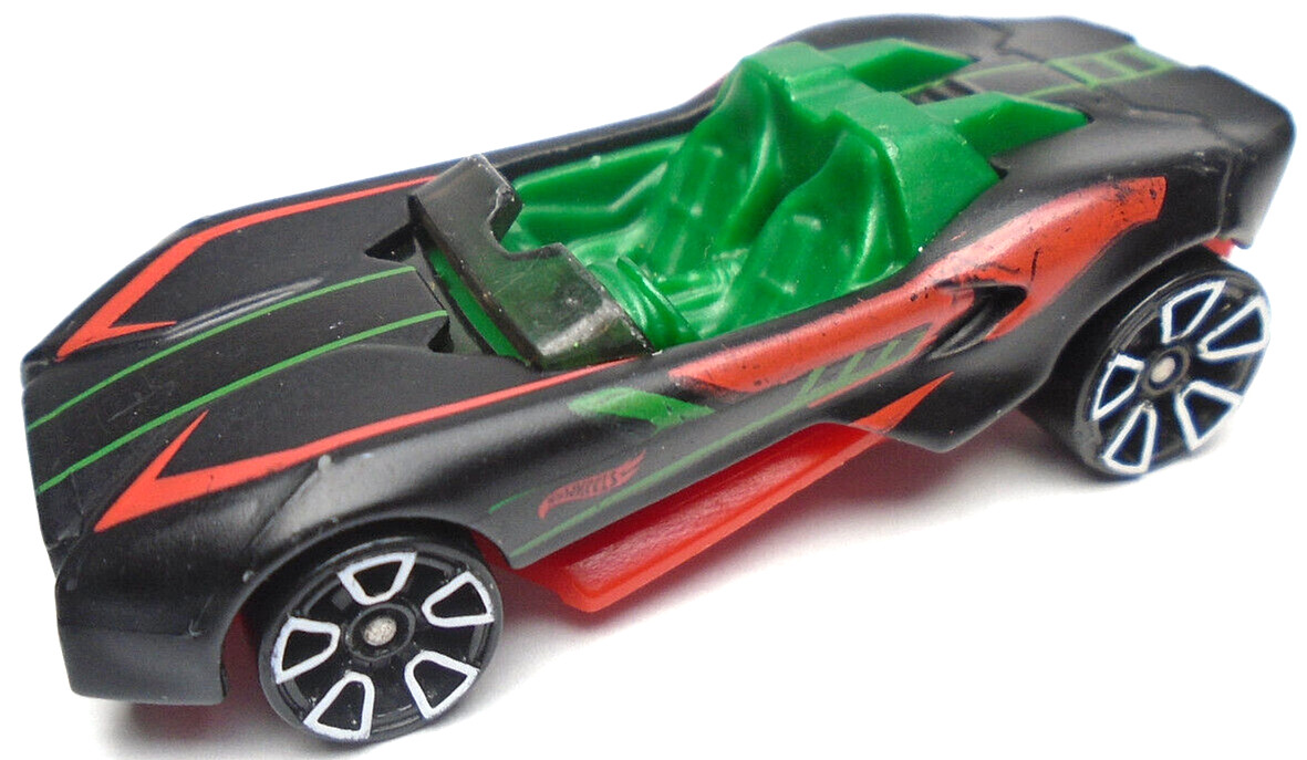 2019 HOT WHEELS CARBONIC BLACK 1:64 DIECAST 2 5/8" CAR WITH RED GREEN & WHITE