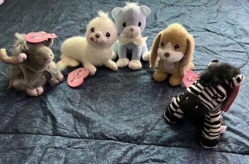 PRECIOUS MOMENTS TENDER TAILS PLUSH LOT OF 5 FUN CLUB ENESCO WITH HANG TAGS TOYS - Afbeelding 1 van 3