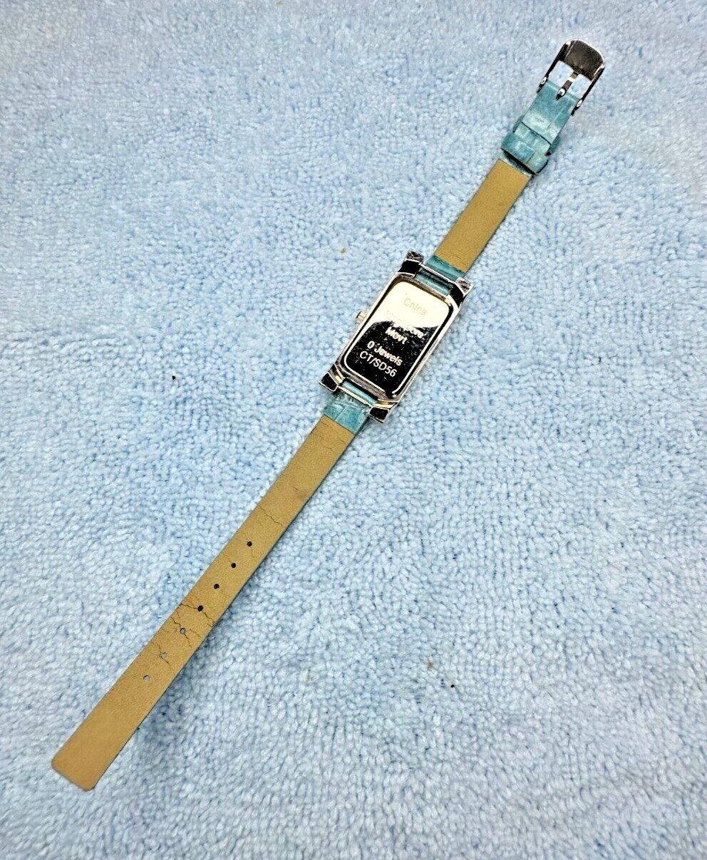 Women's Watch Silver Toned Rectangular Sparkling … - image 4