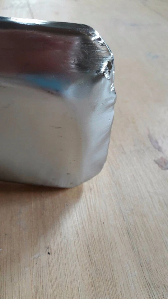 Parachoques delantero cromado 2x2 apto para camioneta Toyota Hilux 1979-81 IMPERFECTO Foto 4 de 4