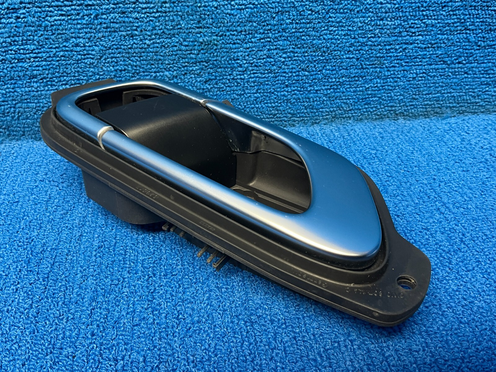 2006 - 2010 BENTLEY CONTINENTAL GTC FRONT RIGHT SIDE INTERIOR DOOR HANDLE OEM