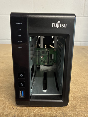 Fujitsu Celvin NAS QE705 2 Bay Desktop NAS 500MB Speicher - QNAP Alternative