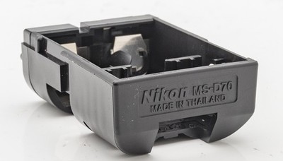 Nikon MS-D70 MS D70 70  D70S Batteriefachadapter Batterieadapter Akkufach CR2
