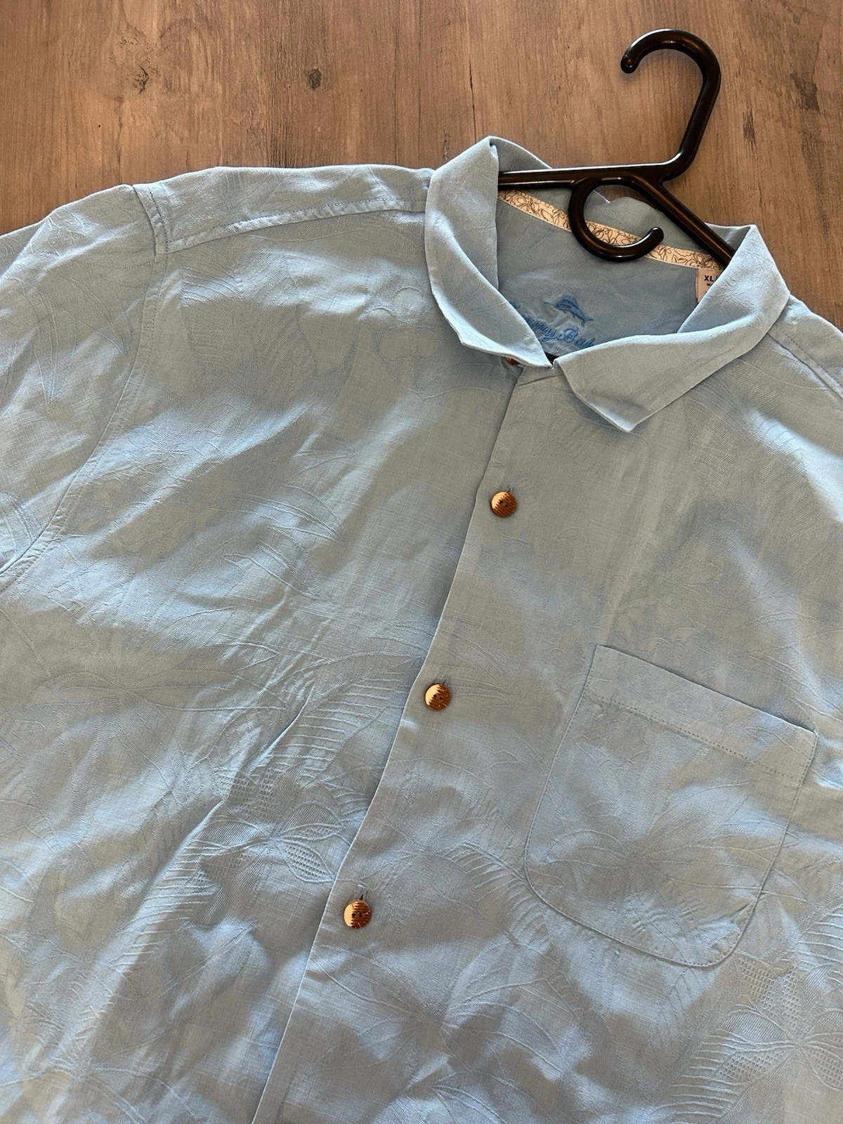 Tommy Bahama Mens Silk Hawaiian Shirt Size XLarge Light Blue Floral Embroidered