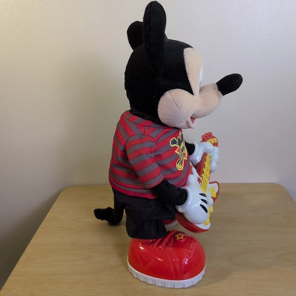 Fisher Price 2010 Mattel Mickey Mouse Rock Star juguete interactivo canta y baila Foto 2 de 4
