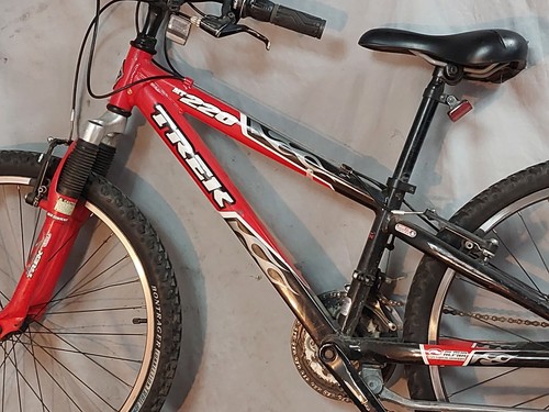 2008 Trek MT220 24" Kids MTB Bike V-Brakes Grip 21 Speed Triple Fast USA Shipper - Picture 8 of 14