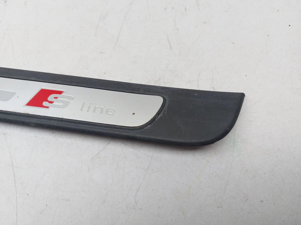 AUDI A4 B8.5 DOOR SILL TRIM COVER FRONT LEFT PASSENGER SIDE 2013 8K0853373B - Image 3 of 4