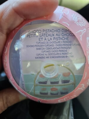 New Unopened MGA's Make It Mini From Scratch Miniverse CHOCO PISTACHIO CUPCAKES 